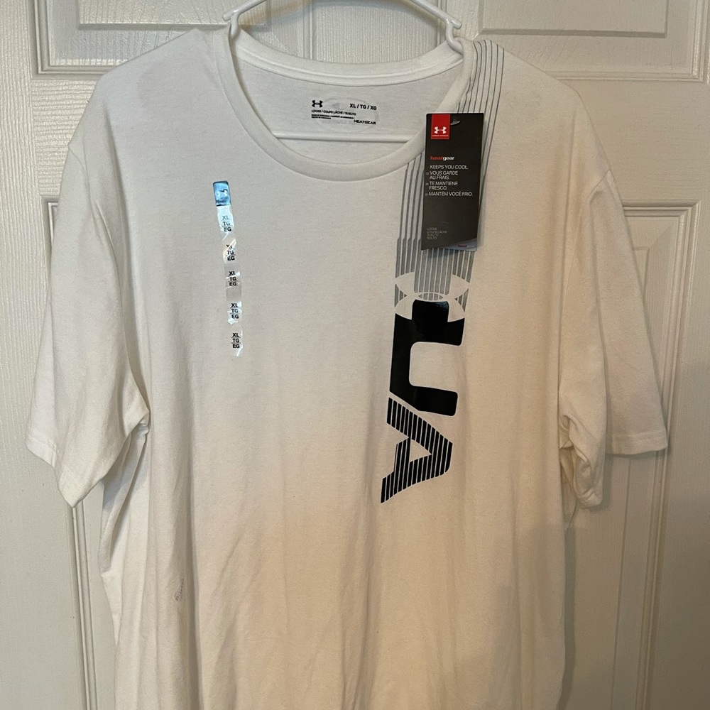 White Under Armour Tee new with tags